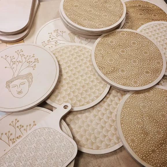 creation-artistique-bois-gravure-laser-design